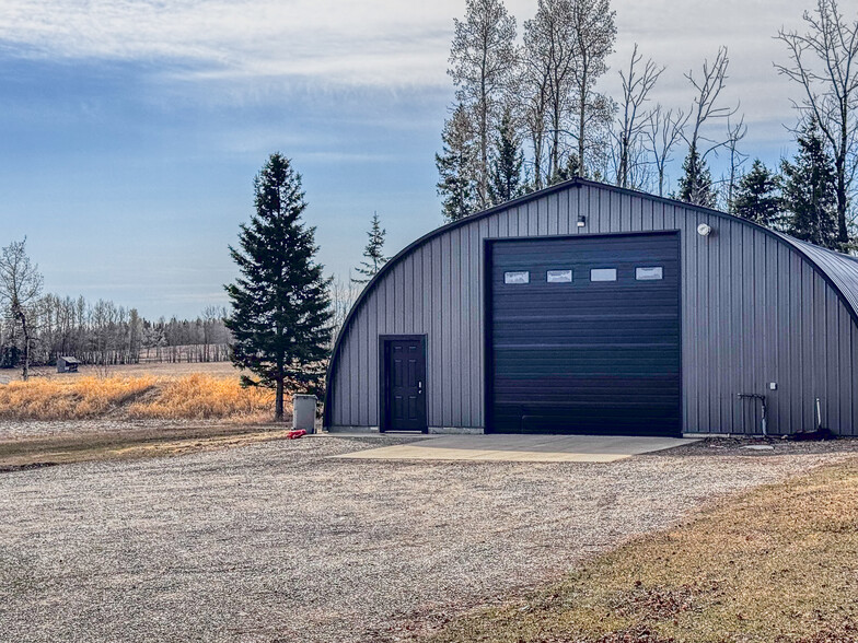 5113 27 Hwy, Mountain View County, AB à vendre - Photo de l’immeuble – Image 3 sur 10