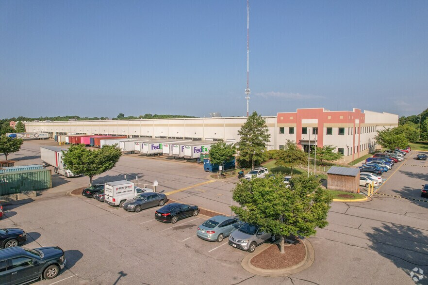2601 Indian River Rd, Chesapeake, VA à louer - Photo principale – Image 1 sur 5
