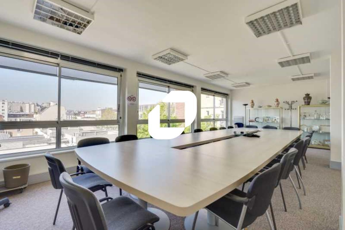 Bureau dans Issy-les-Moulineaux à louer Photo intérieure– Image 1 sur 7