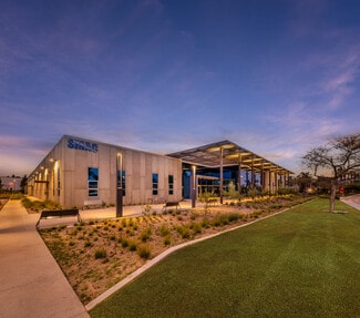 5801 Van Allen Way, Carlsbad CA - Local industriel/logistique