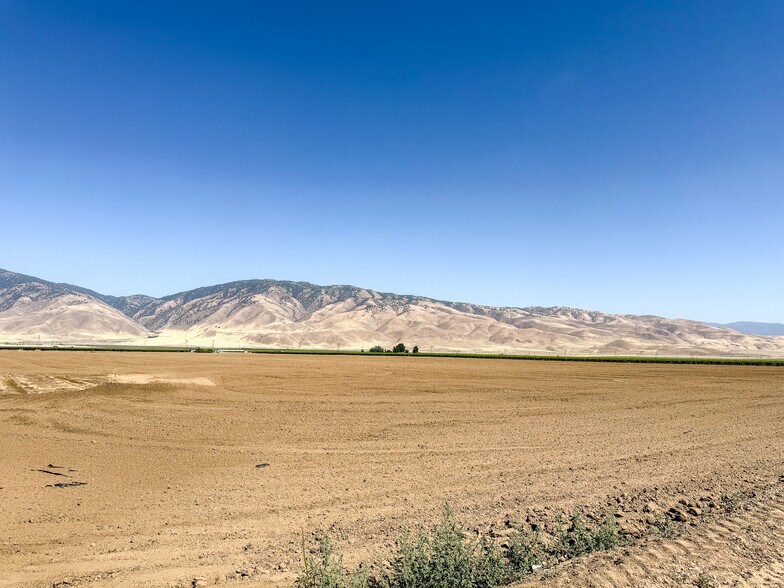Bear Mountain Blvd, Arvin, CA à vendre - Photo de l’immeuble – Image 3 sur 7
