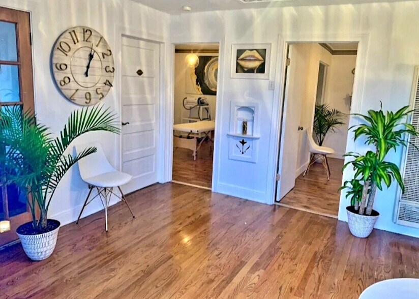 3126 N St. Mary's, San Antonio, TX à louer - Photo de l’immeuble – Image 3 sur 5