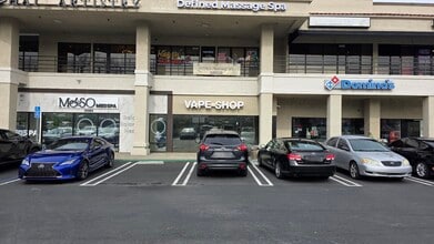 5555-5665 E Santa Ana Canyon Rd, Anaheim Hills, CA à louer Photo de l’immeuble– Image 1 sur 5