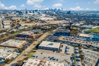 8267 Elmbrook Dr, Dallas, TX - VUE AÉRIENNE  vue de carte - Image1