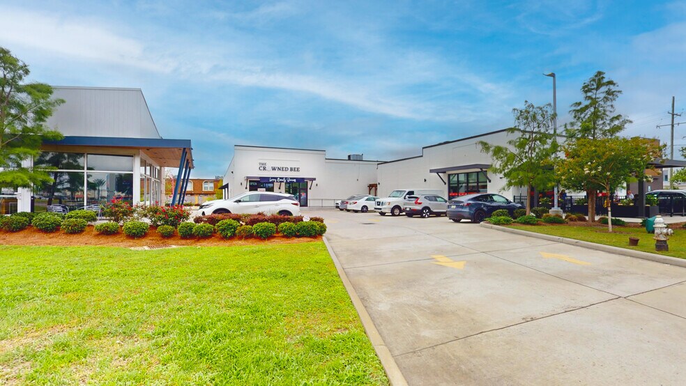 4230-4236 Veterans Memorial Blvd, Metairie, LA à louer - Photo de l’immeuble – Image 2 sur 6