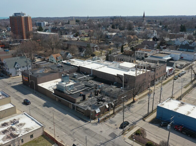 207 E Lincoln Ave, Milwaukee, WI à vendre - Aérien – Image 3 sur 4