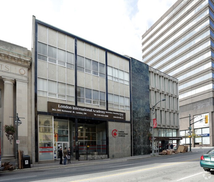361-365 Richmond St, London, ON à louer - Photo de l’immeuble – Image 2 sur 2