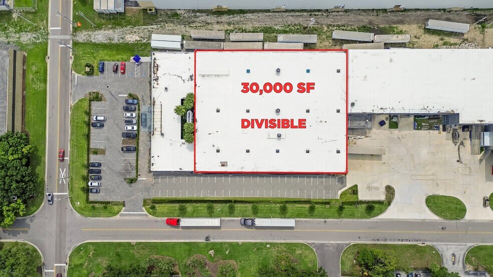 2441 Viscount Row, Orlando, FL à louer - Photo de l’immeuble – Image 2 sur 13