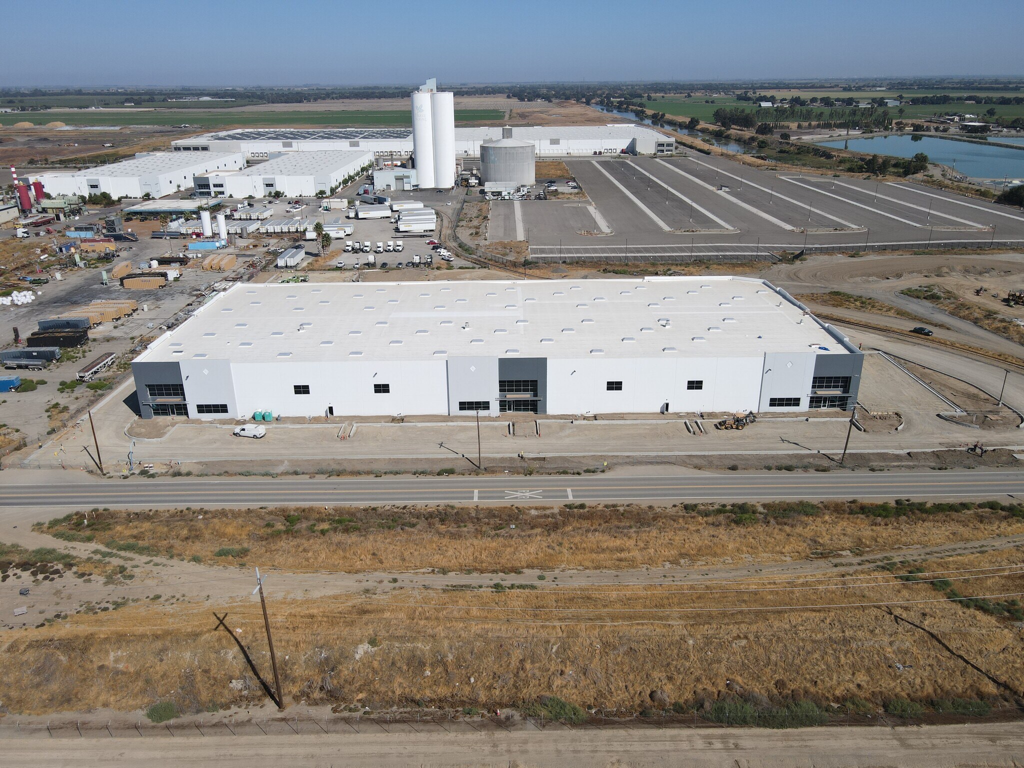 9463 Arbor Ave, Tracy, CA à louer Photo principale– Image 1 sur 8