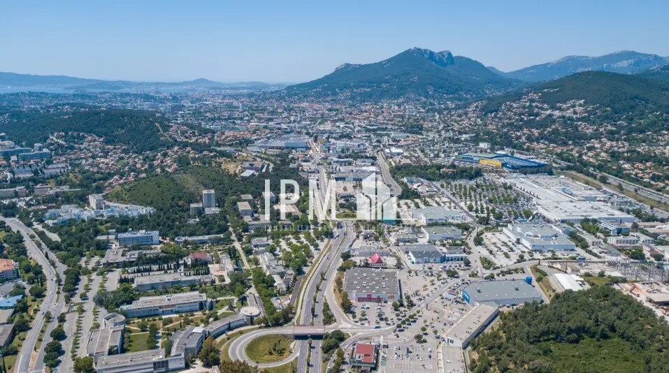 Local commercial dans La Valette-du-Var à louer - Photo de l’immeuble – Image 1 sur 6