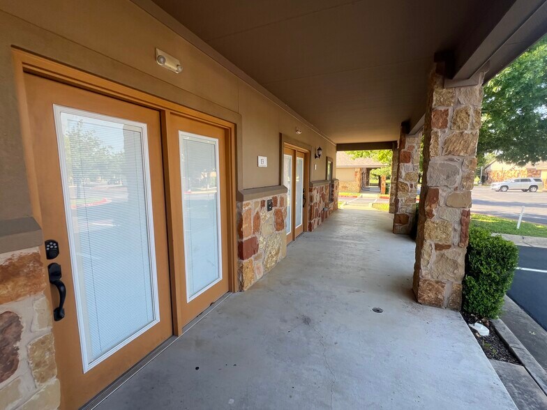 2851 Joe Dimaggio Blvd, Round Rock, TX à vendre - Photo de l’immeuble – Image 3 sur 10