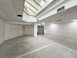 6 Boulevard Bineau, Levallois-Perret à louer Photo intérieure– Image 2 sur 7