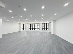 221 W 37th St, New York, NY à louer Photo intérieure– Image 1 sur 8
