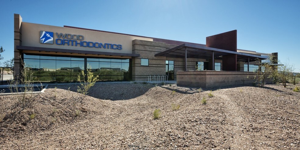 41930 N Venture Dr, Anthem, AZ à louer - Photo de l’immeuble – Image 2 sur 4