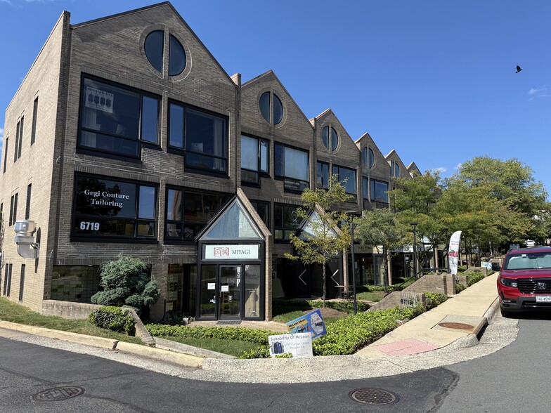6721 Curran St, McLean, VA à louer - Photo de l’immeuble – Image 1 sur 8