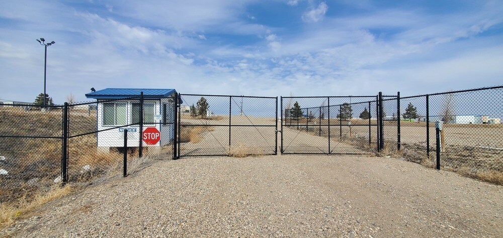 13589 NW 57th St, Williston, ND à vendre Photo de l’immeuble– Image 1 sur 23