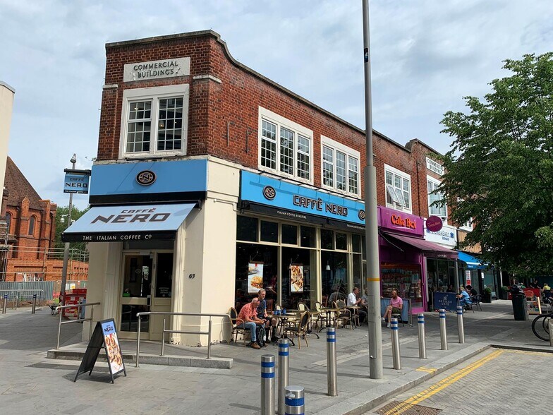 63-75 Commercial Way, Woking, GU21 6HN portefeuille de 7 biens à vendre sur LoopNet.fr - Photo principale – Image 1 sur 7