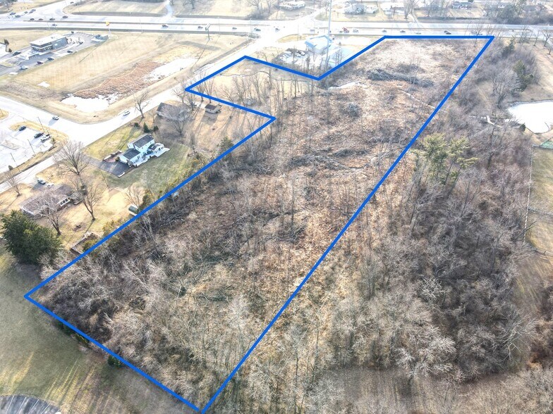 1700 E Woodsmall Dr, Terre Haute, IN à louer - Photo principale – Image 1 sur 13
