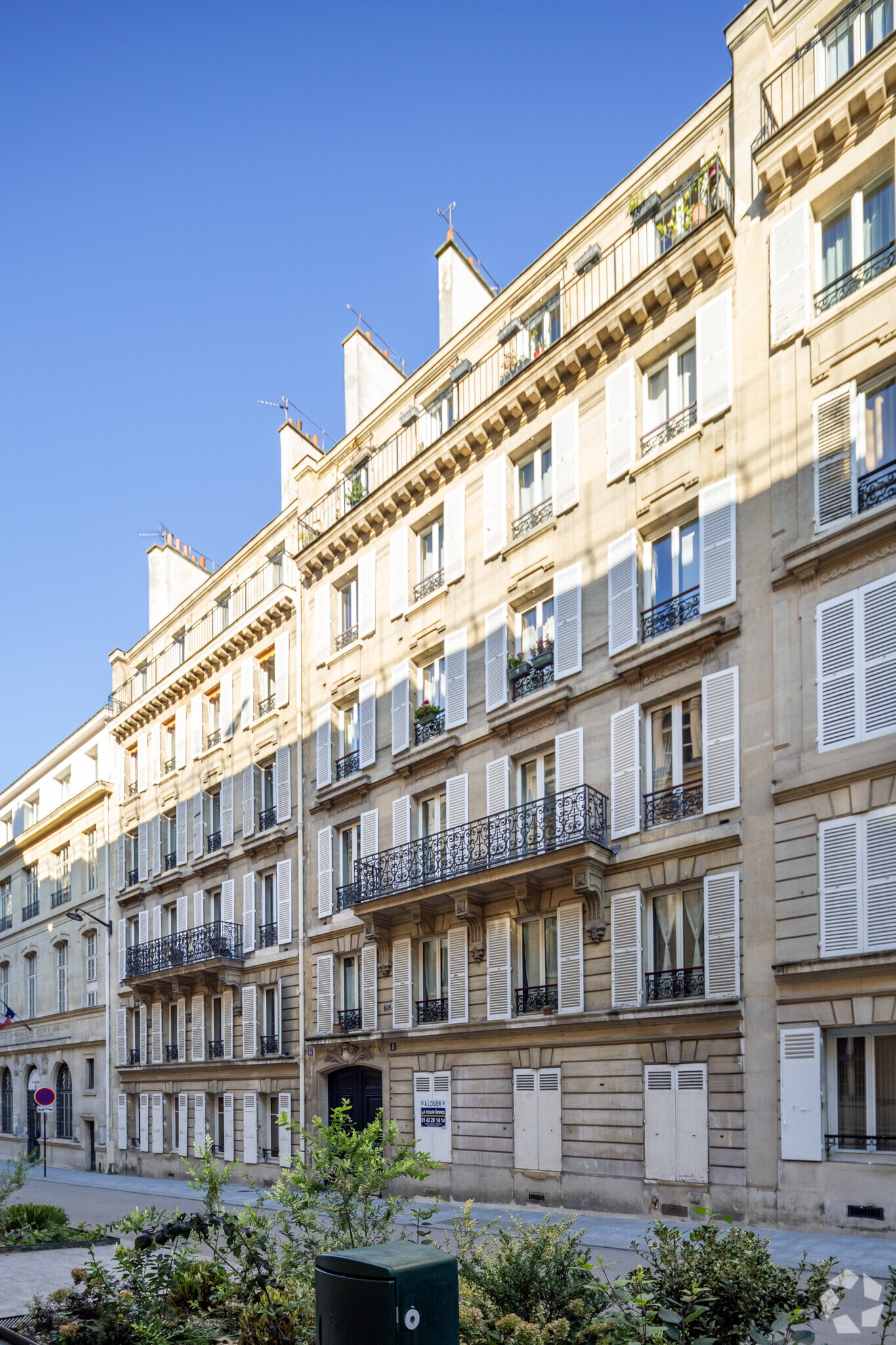 8 Rue De La Bienfaisance, Paris à louer Photo principale– Image 1 sur 12