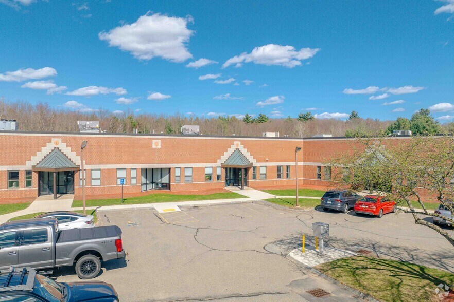 19 Sterling Rd, Billerica, MA à louer - Photo de l’immeuble – Image 3 sur 6