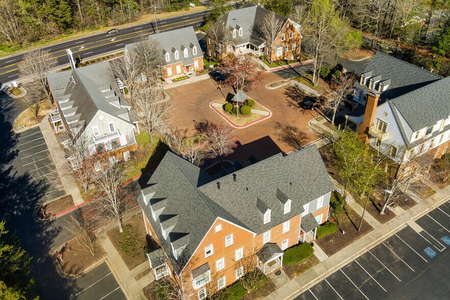 3937-3965 Holcomb Bridge Rd, Peachtree Corners, GA à louer - Aérien – Image 2 sur 10