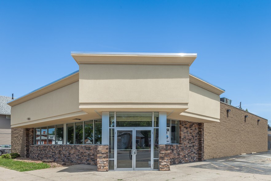 920 Abbott Rd, Buffalo, NY à vendre - Photo de l’immeuble – Image 2 sur 4