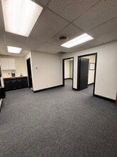 823 W Sunrise Cir, Hobbs, NM à louer Photo intérieure– Image 2 sur 6