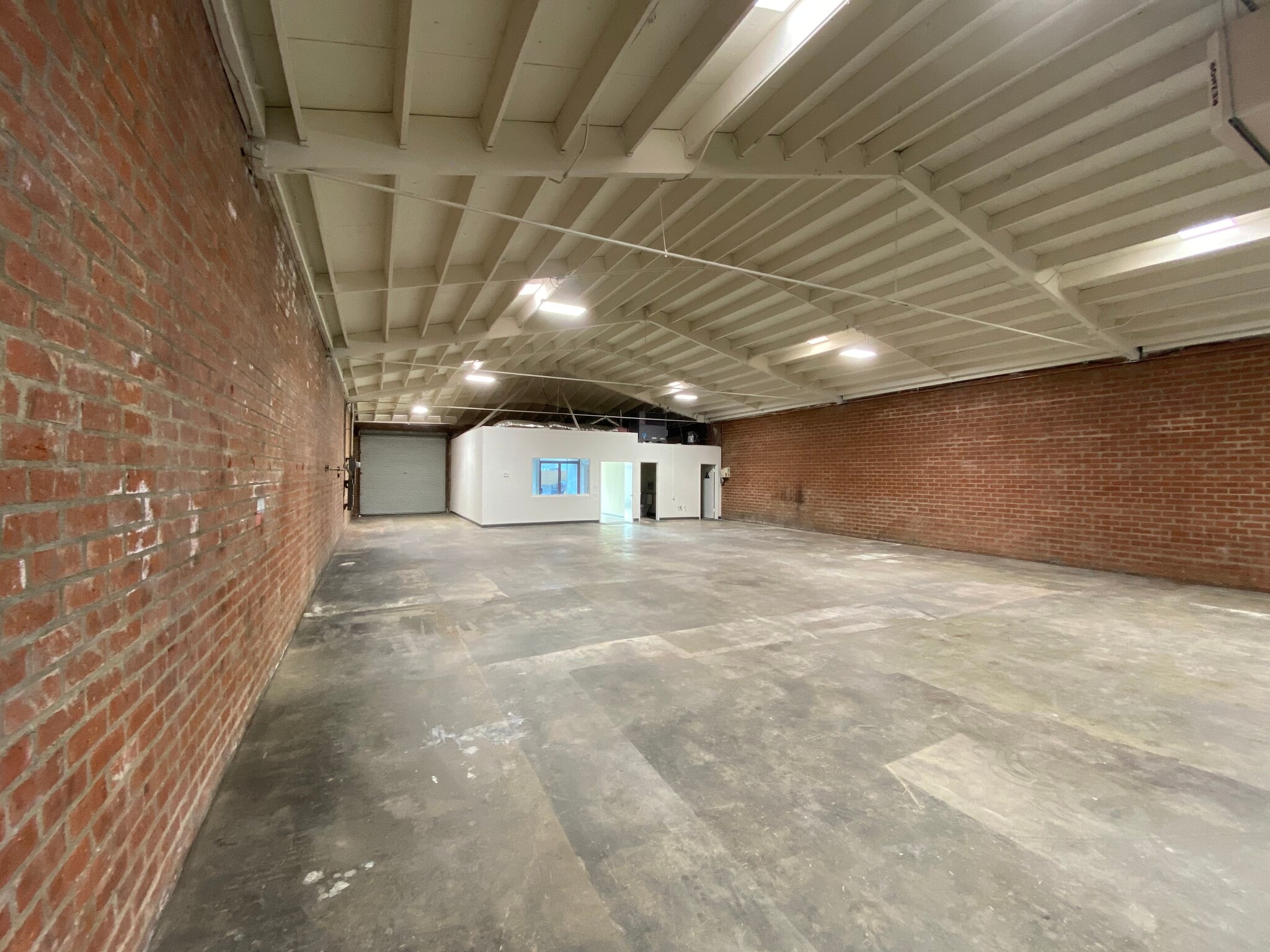 138 Sheldon St, El Segundo, CA à louer Photo intérieure– Image 1 sur 12