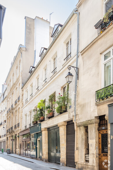 15 Rue Tiquetonne, Paris à louer - Photo de l’immeuble – Image 2 sur 9