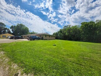 Plus de détails pour 204 3rd St SW, Rake, IA - Logement à vendre