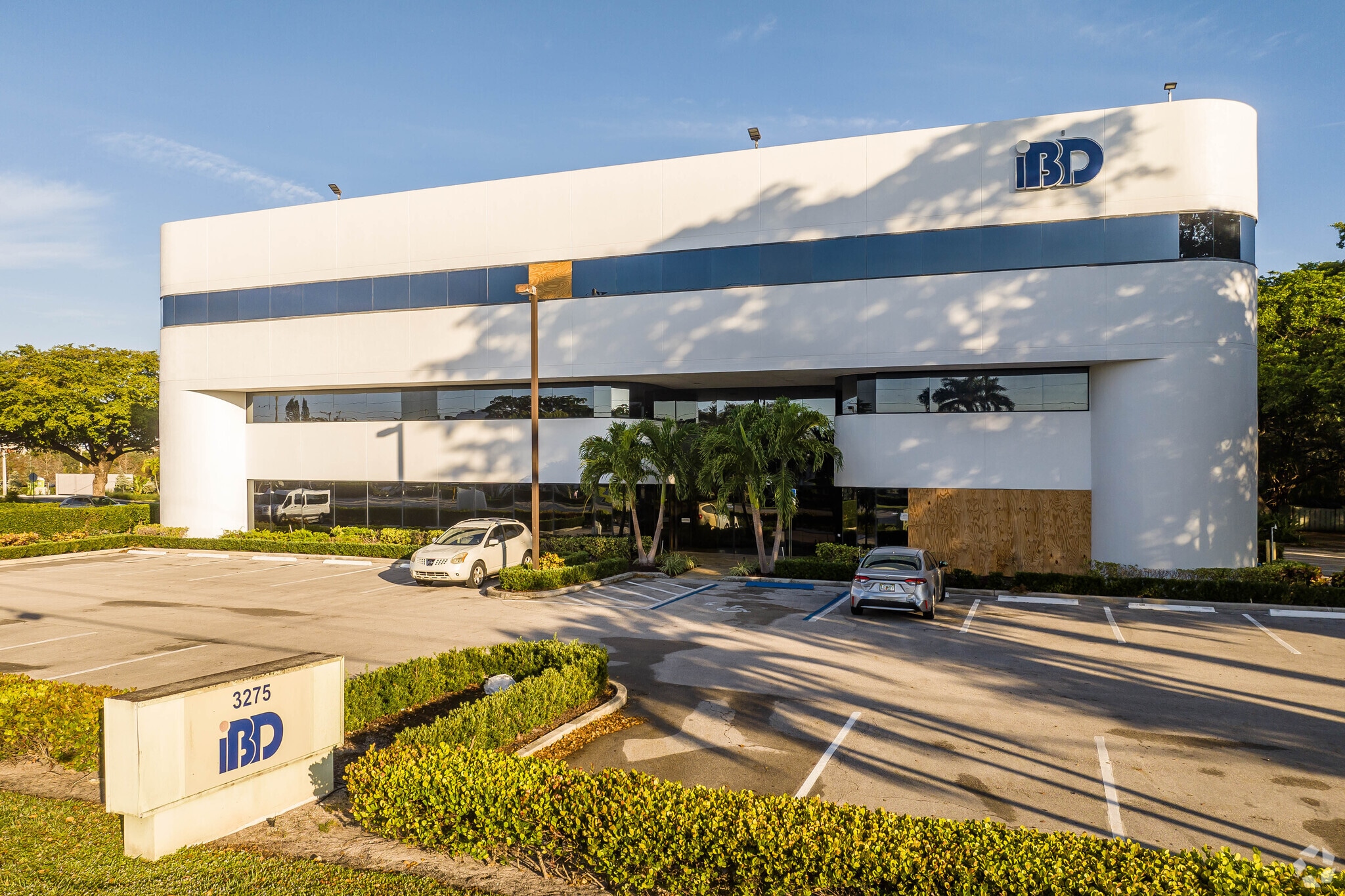 3275 W Hillsboro Blvd, Deerfield Beach, FL à louer Photo principale– Image 1 sur 16