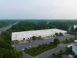 2700 N Hutchison-McDonald, Charlotte, NC à louer Photo de l’immeuble– Image 1 sur 1