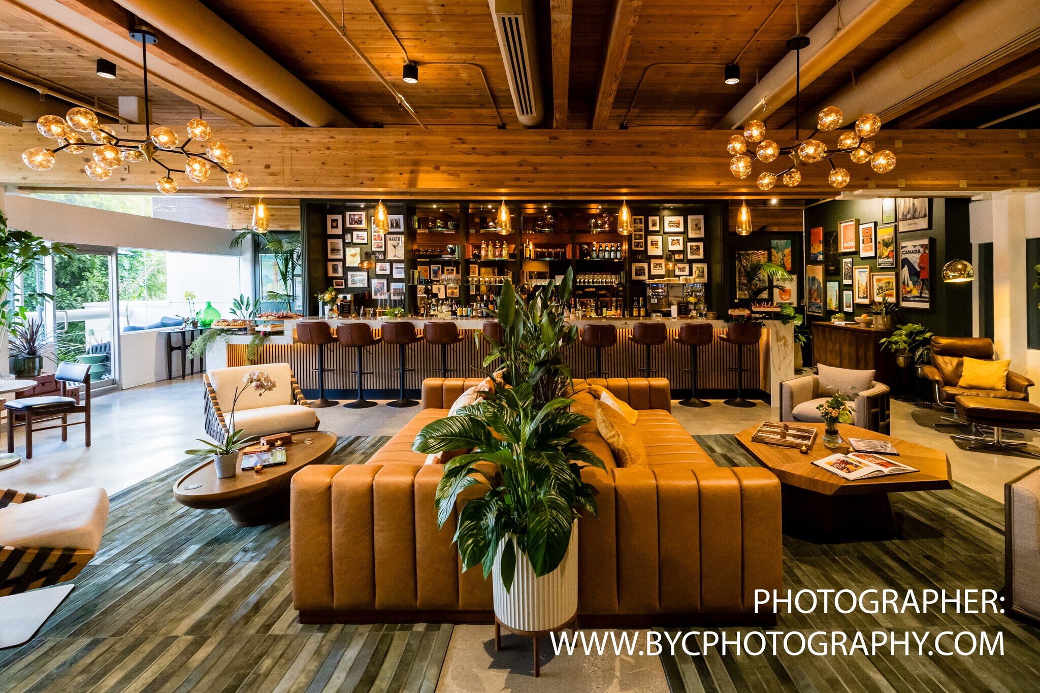 4444 W Lakeside Dr, Burbank, CA à louer Photo principale– Image 1 sur 50