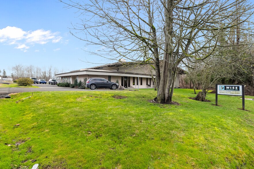 3824 Williamson Way, Bellingham, WA à louer - Photo de l’immeuble – Image 2 sur 15