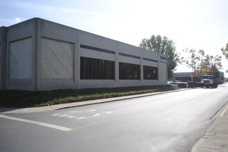 2330-2344 Merced St, San Leandro, CA à louer Photo de l’immeuble– Image 2 sur 3