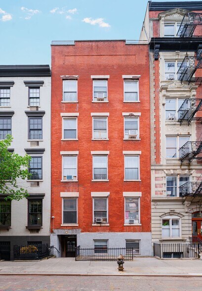 336 W 19th St, New York, NY à vendre - Photo de l’immeuble – Image 2 sur 23