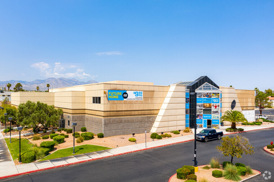 741-771 S Rainbow Blvd, Las Vegas, NV à louer - Photo principale – Image 3 sur 7