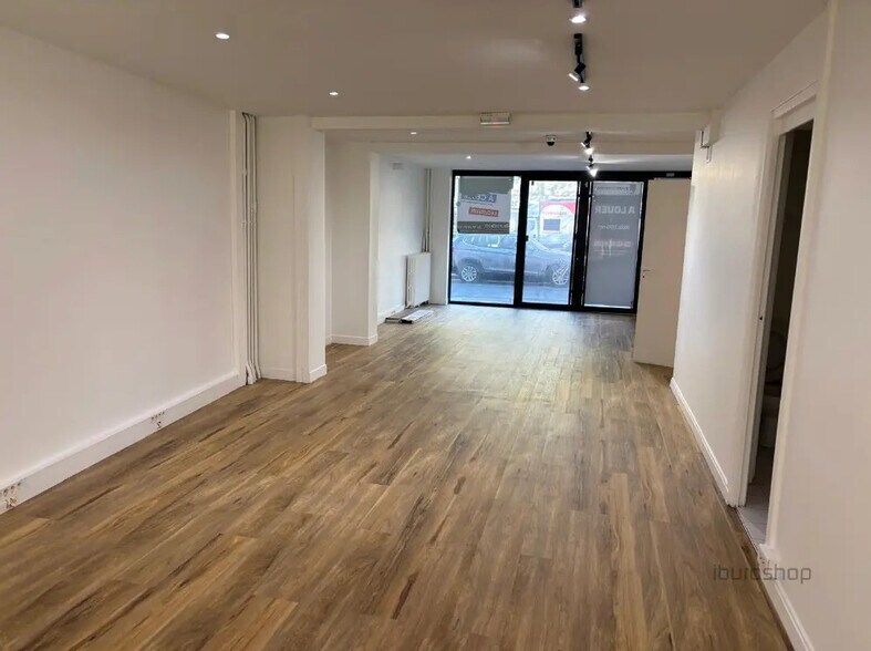 Local commercial dans Boulogne-Billancourt à louer - Photo de l’immeuble – Image 3 sur 9