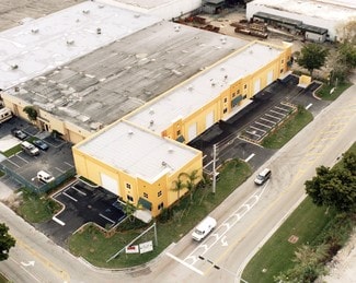 Plus de détails pour 3201-3241 NW 82nd Ave, Miami, FL - Industriel/Logistique à louer