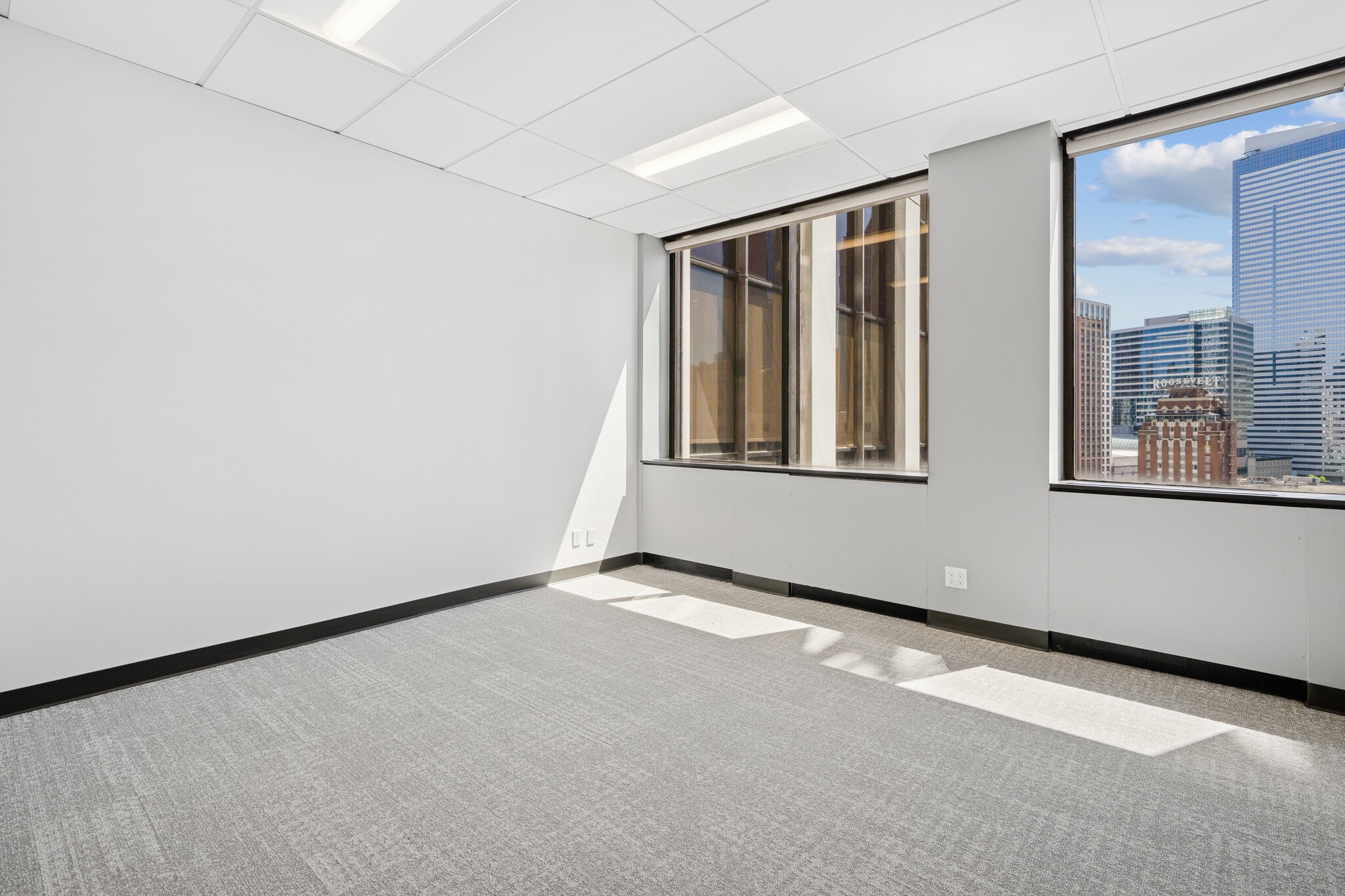 600 Stewart St, Seattle, WA à louer Photo intérieure– Image 1 sur 8