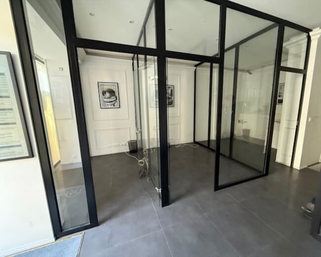 Plus de détails pour Local commercial à vendre