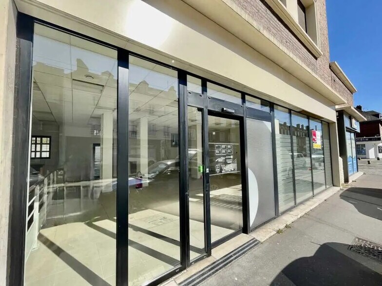 Local commercial dans Rouen à louer - Photo de l’immeuble – Image 1 sur 10