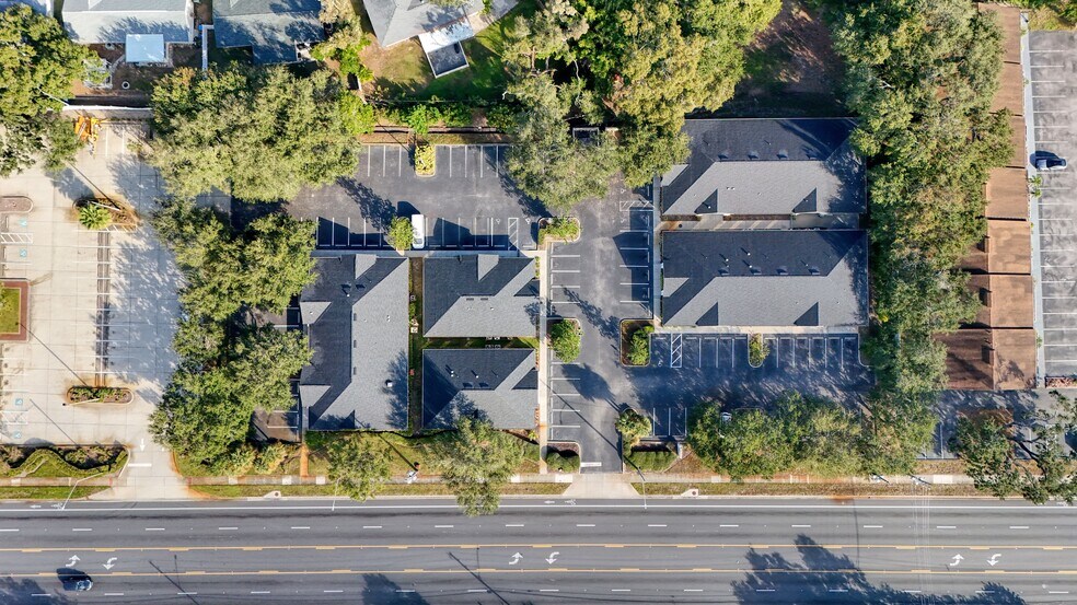 2364 Drew St, Clearwater, FL à vendre - Photo de l’immeuble – Image 3 sur 12