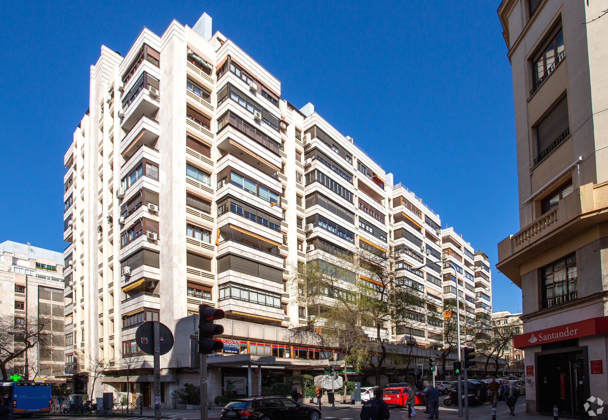 Immeuble residentiel dans Madrid, Madrid à vendre Photo de l’immeuble– Image 1 sur 6
