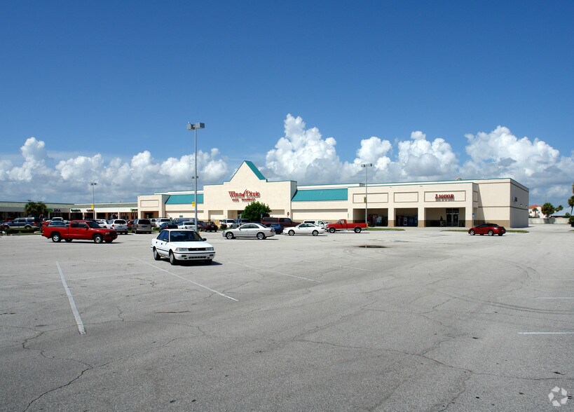 959-991 E Eau Gallie Blvd, Melbourne, FL à louer - Photo principale – Image 1 sur 28