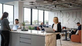 Plus de détails pour 2 Woodlands Rd, Altrincham - Bureau à louer