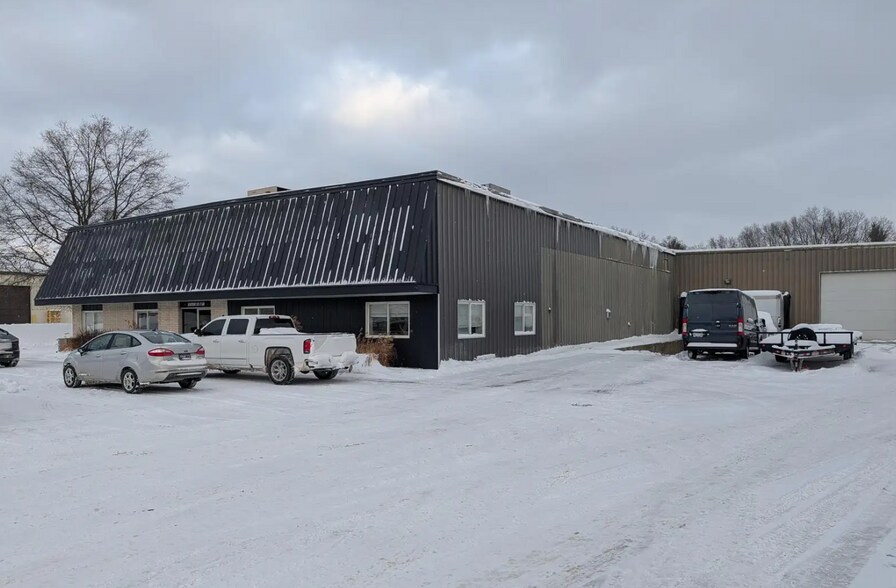16910 148th Ave, Spring Lake, MI à louer - Photo de l’immeuble – Image 2 sur 7