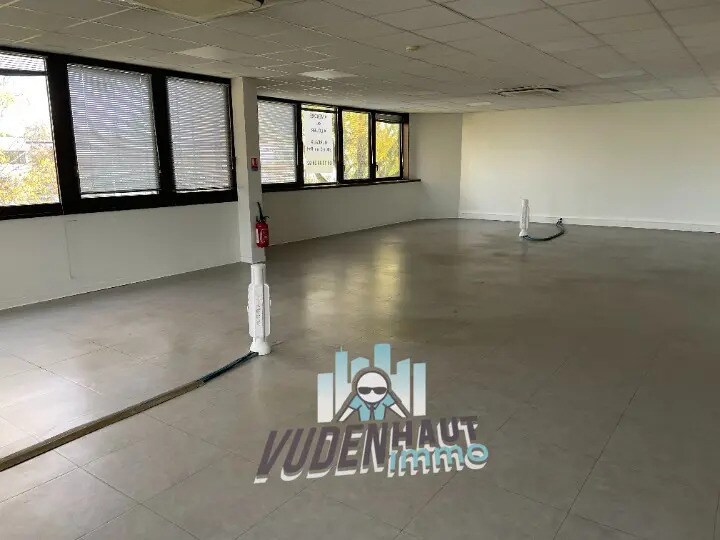 Bureau dans Ramonville-Saint-Agne à vendre - Photo de l’immeuble – Image 3 sur 9