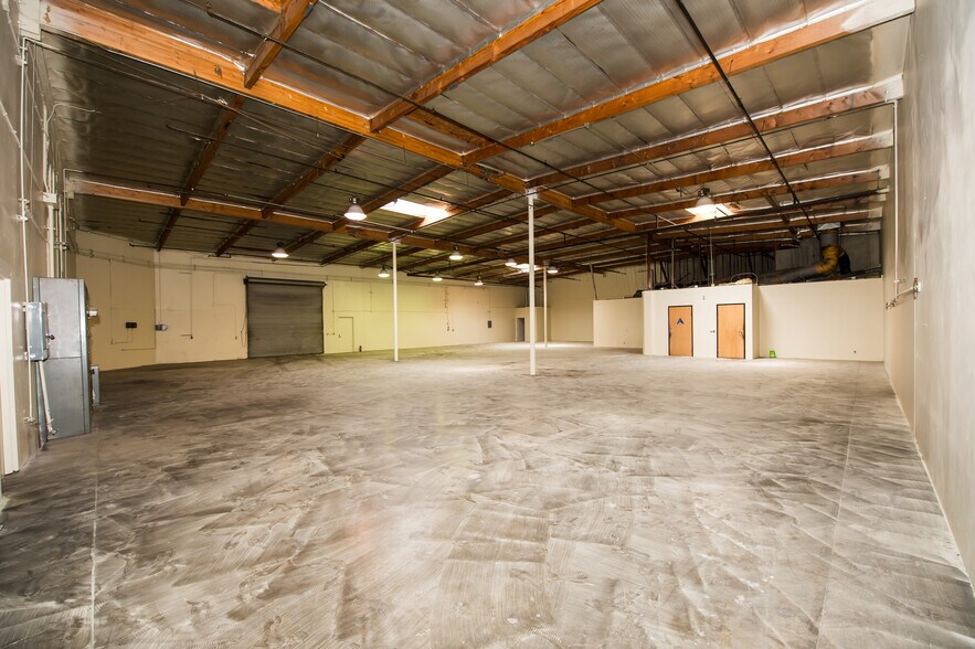 10291 Trademark St, Rancho Cucamonga, CA à louer - Photo de l’immeuble – Image 3 sur 23