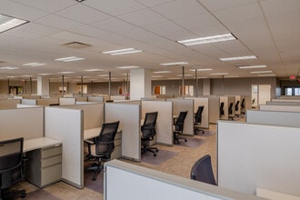 120 N Commercial St, Neenah, WI à louer Photo intérieure– Image 1 sur 5